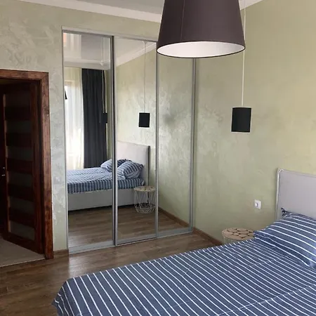 Vip House Graf, Morskay 8а, 5 Minutes Walk From Otrada Beach Odesa